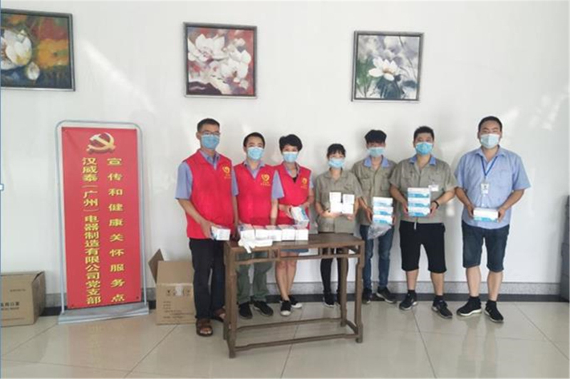 防疫送口罩
